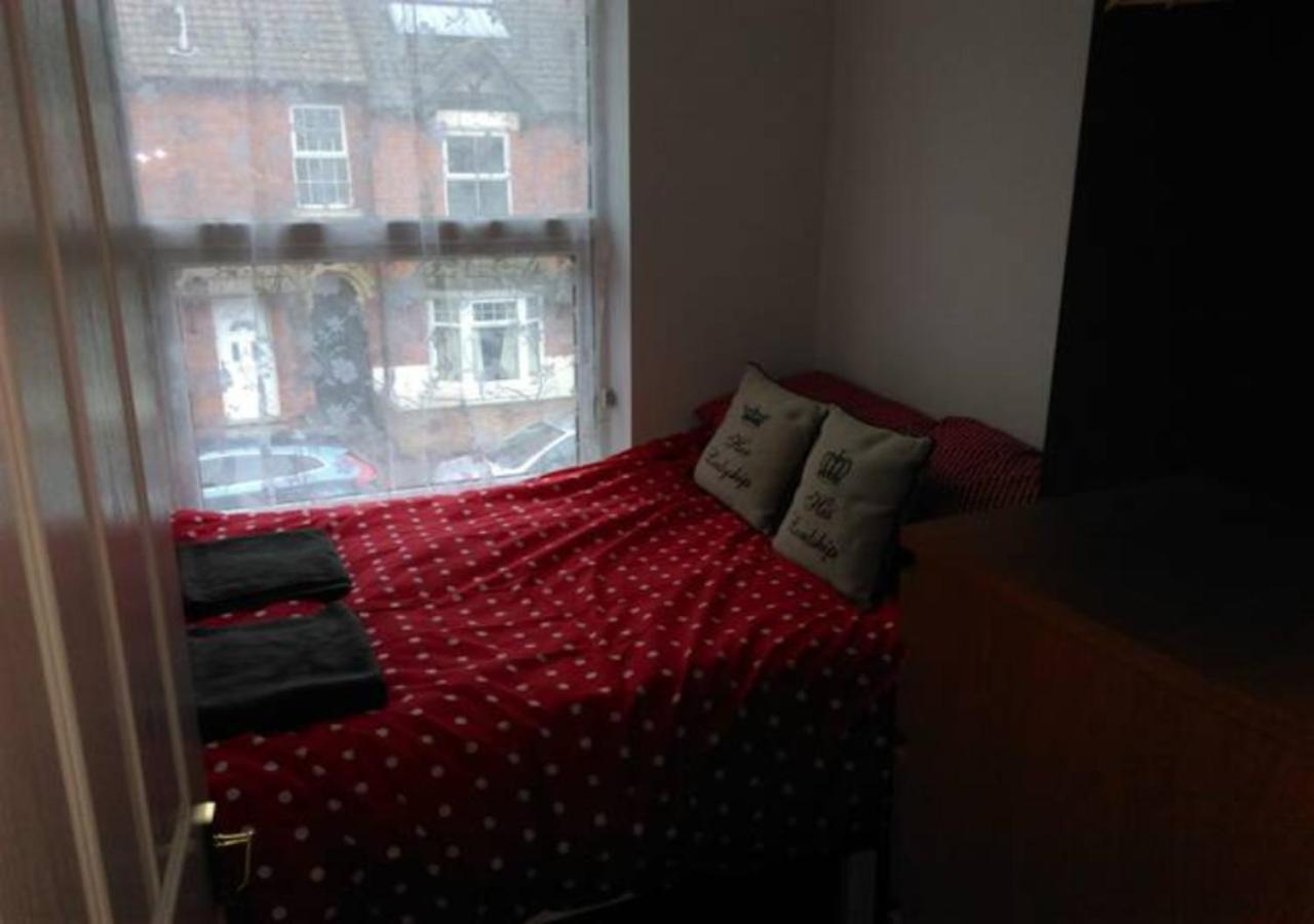 4 Bedroom House For Corporate Stays In Kettering Exterior foto